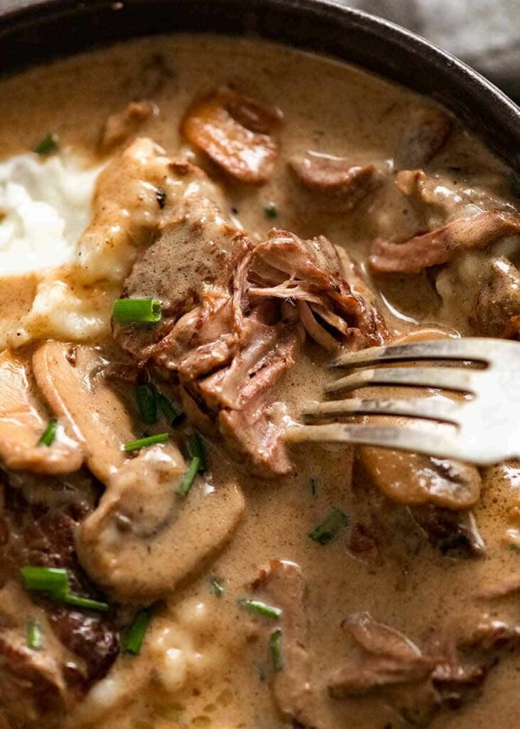 slow cooker beef stroganoff stew